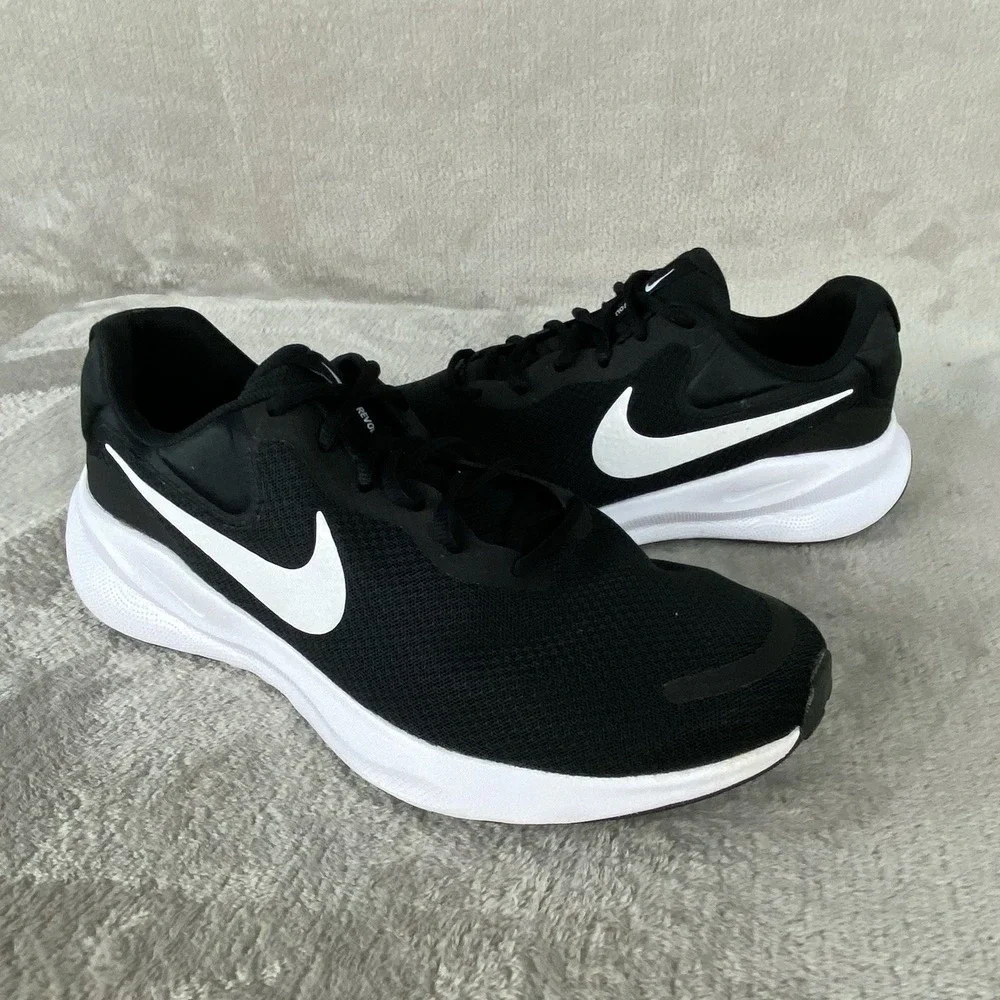 Nike Revolution 7 Shoes Mens Size 12 Wide Black White Running Sneaker FB8501-002